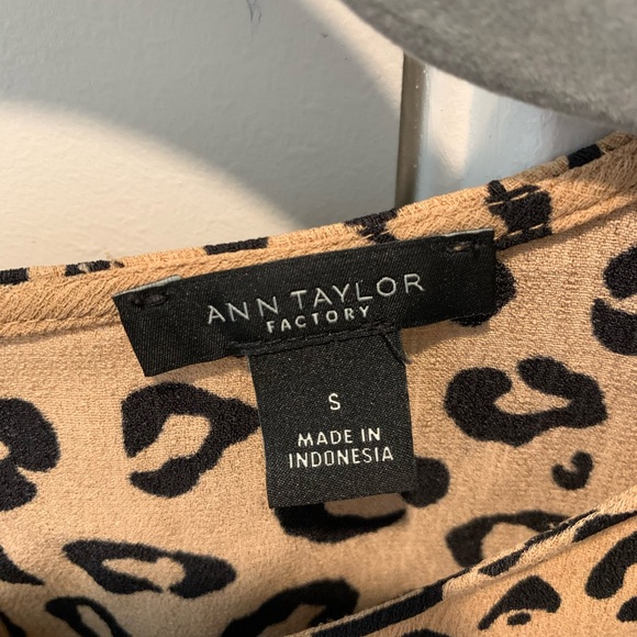 Ann Taylor Cheetah Print Blouse - Picture 4 of 5